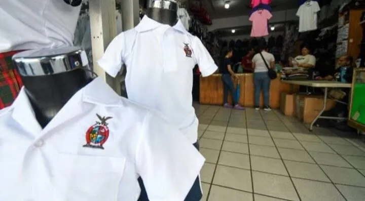 El canje gratuito de útiles y uniformes en Sinaloa va con un avance del 82 por ciento: SE El canje gratuito de útiles y uniformes en Sinaloa va con un avance del 82 por ciento: SE
