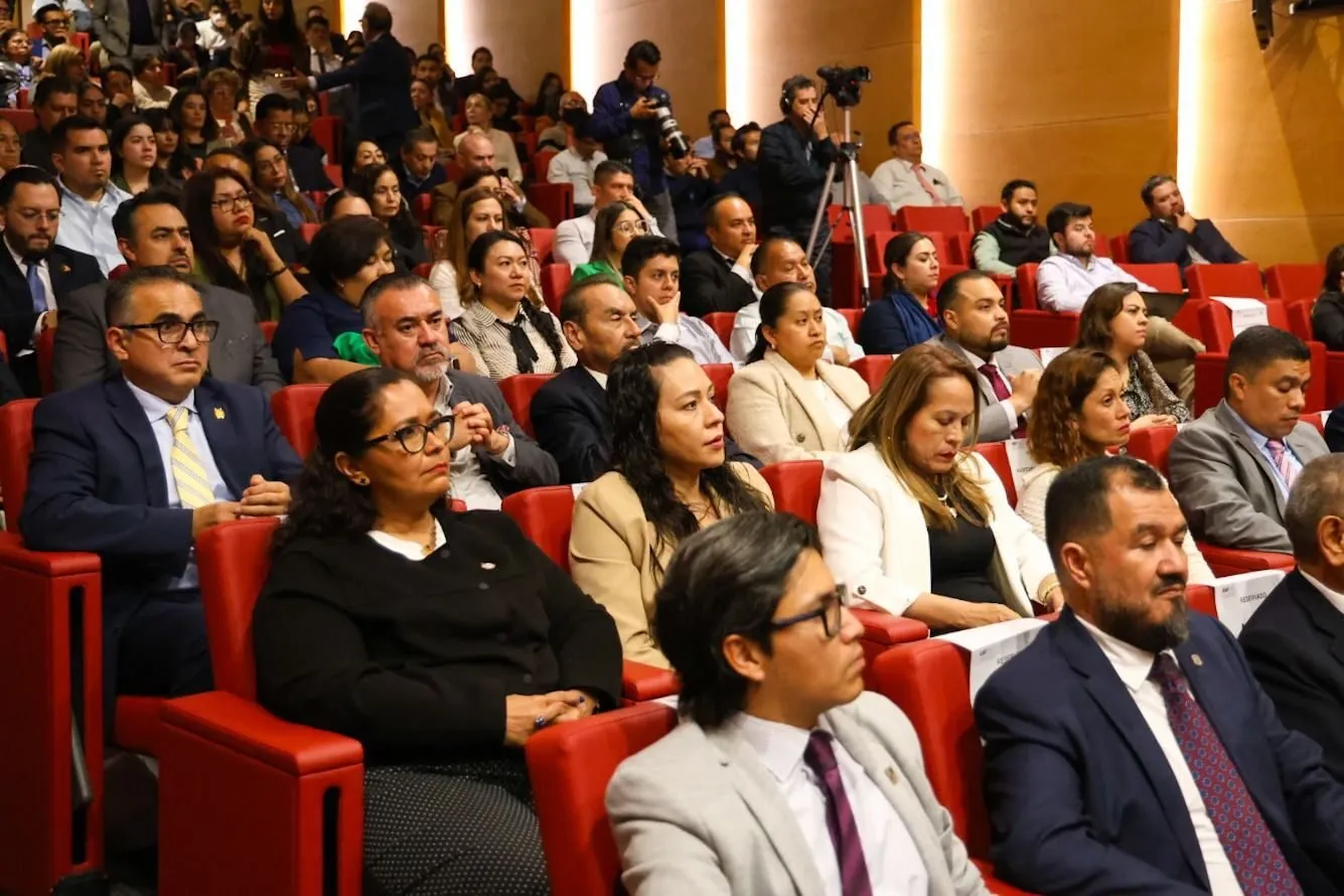 Refrenda la UAS su compromiso social con la transparencia y rendición de cuentas, al atestiguar la firma de convenio entre la Auditoría Superior de la Federación y ANUIES Refrenda la UAS su compromiso social con la transparencia y rendición de cuentas, al atestiguar la firma de convenio entre la Auditoría Superior de la Federación y ANUIES