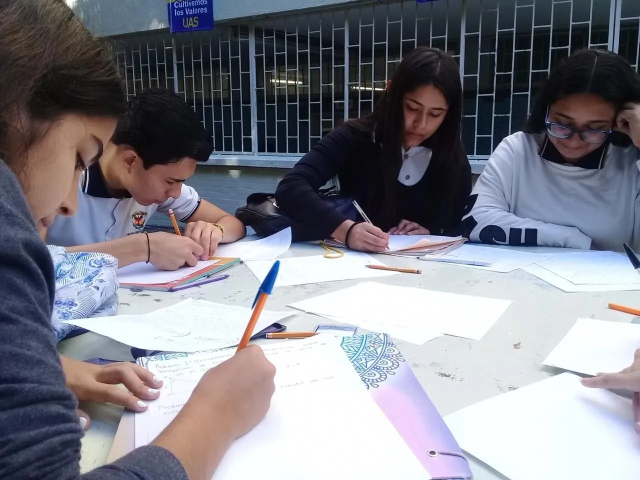 Convoca la UAS a estudiantes de bachillerato para que participen en la Olimpiada de Ciencias de la Tierra, para acercarlos a nuevos conocimientos Convoca la UAS a estudiantes de bachillerato para que participen en la Olimpiada de Ciencias de la Tierra, para acercarlos a nuevos conocimientos