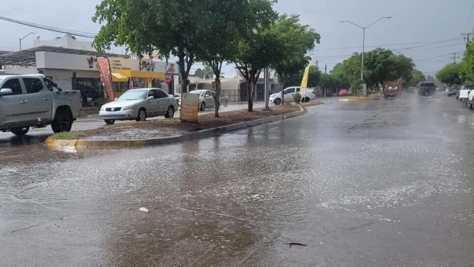 Encharcamientos en Los Mochis como resultado de la tormenta tropical Raym Encharcamientos en Los Mochis como resultado de la tormenta tropical Raym