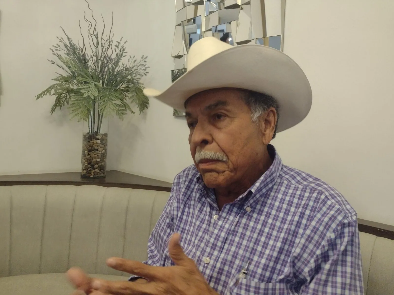 El Fuerte sigue en el abandono; el alcalde Gildardo Leyva les ha quedado a deber: Vicente Pico El Fuerte sigue en el abandono; el alcalde Gildardo Leyva les ha quedado a deber: Vicente Pico