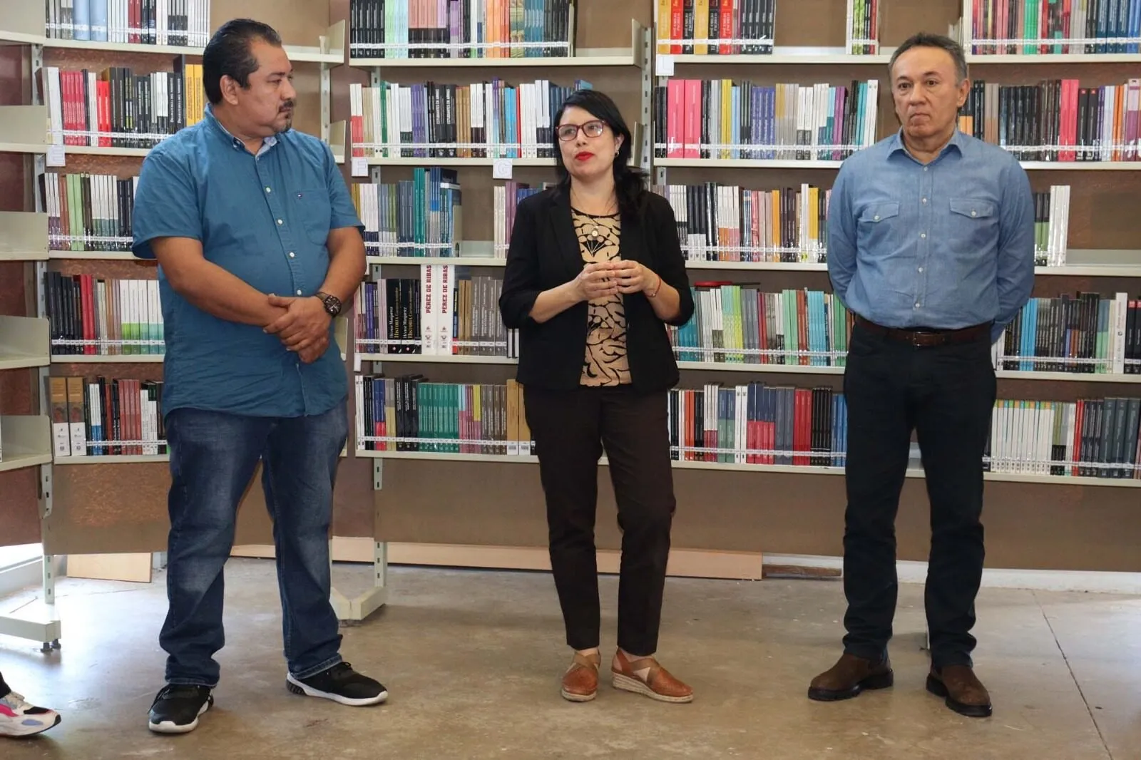 ¡Impulso a la lectura! Editorial UAS abre un gran espacio bibliográfico en la Biblioteca Pública Gilberto Owen con más de mil 500 ejemplares ¡Impulso a la lectura! Editorial UAS abre un gran espacio bibliográfico en la Biblioteca Pública Gilberto Owen con más de mil 500 ejemplares