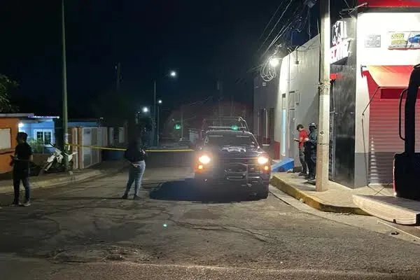 Un hombre pierde la vida en intento de asalto, al interior de boutique en la Pancho Villa de Mazatlán Un hombre pierde la vida en intento de asalto, al interior de boutique en la Pancho Villa de Mazatlán