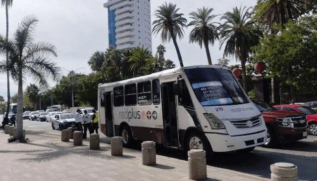 Transportistas en Sinaloa se reunirán con Rocha Moya en enero para discutir aumento de tarifa Transportistas en Sinaloa se reunirán con Rocha Moya en enero para discutir aumento de tarifa