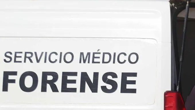 Asesinan a joven en su casa con un bate mientras su familia está adentro y escapan Asesinan a joven en su casa con un bate mientras su familia está adentro y escapan