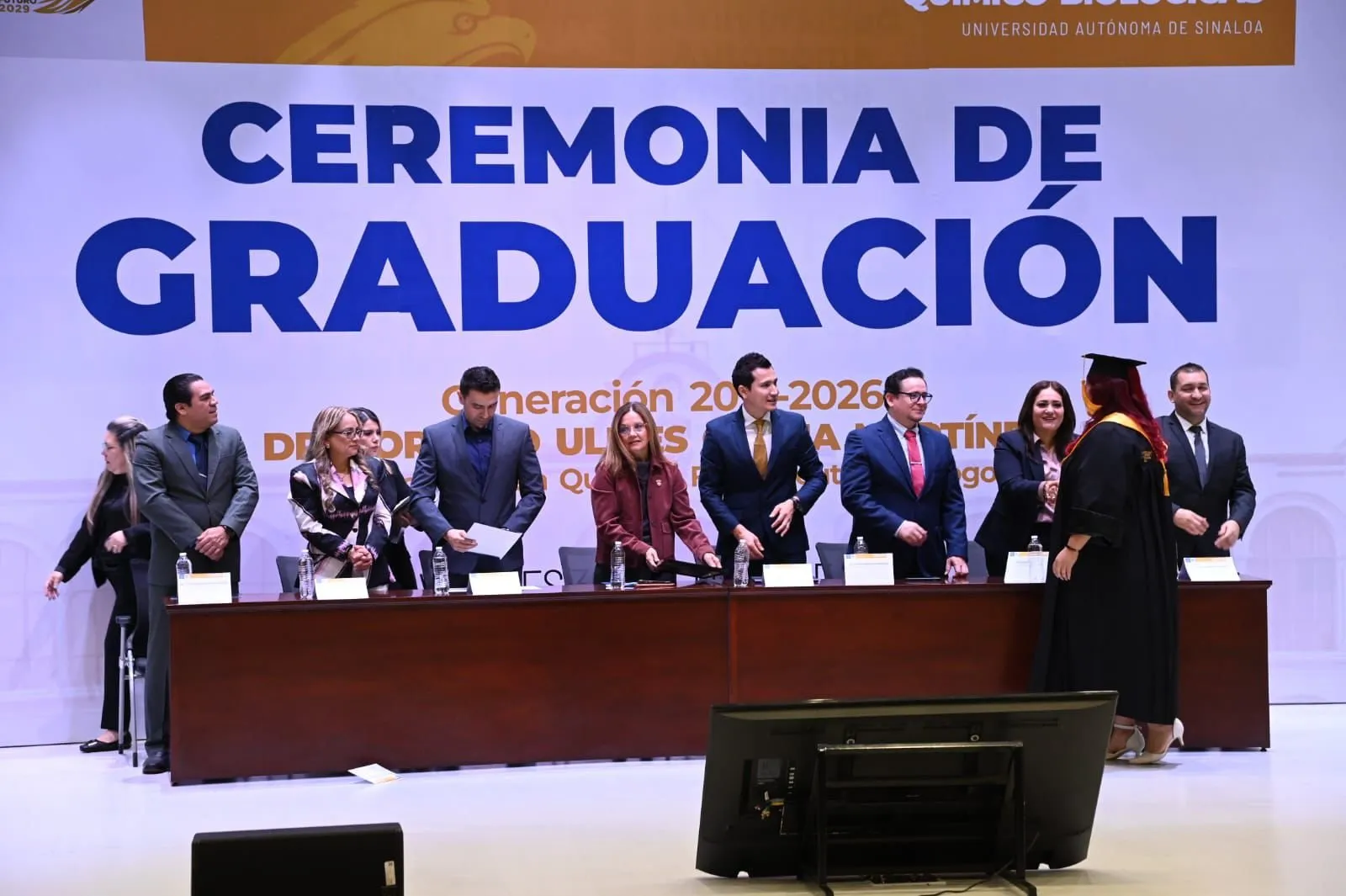 Egresados de la UAS representan el 90 por ciento de los químicos farmacéuticos biólogos en Sinaloa; se gradúan 267 nuevos licenciados Egresados de la UAS representan el 90 por ciento de los químicos farmacéuticos biólogos en Sinaloa; se gradúan 267 nuevos licenciados