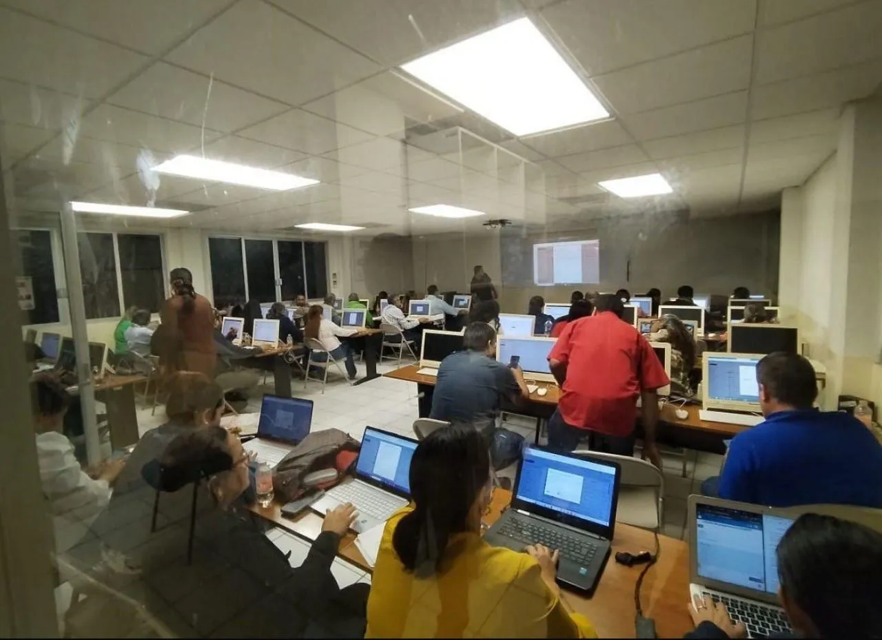 La UAS iniciará la Jornada de Formación Docente para fortalecer el Bachillerato; capacitará a más de 2 mil 400 docentes previo al nuevo semestre La UAS iniciará la Jornada de Formación Docente para fortalecer el Bachillerato; capacitará a más de 2 mil 400 docentes previo al nuevo semestre
