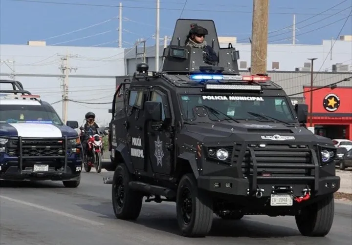 “Policías de Harfuch” revientan una casa con unidad Black Mamba en Los Mochis “Policías de Harfuch” revientan una casa con unidad Black Mamba en Los Mochis