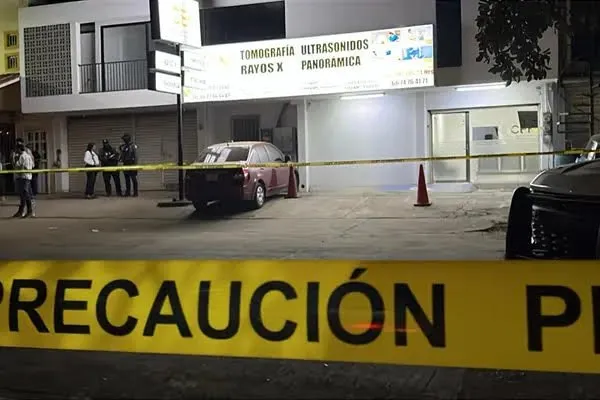 Ejecutan a quema ropa a médico en su consultorio en Costa Rica, Culiacán Ejecutan a quema ropa a médico en su consultorio en Costa Rica, Culiacán