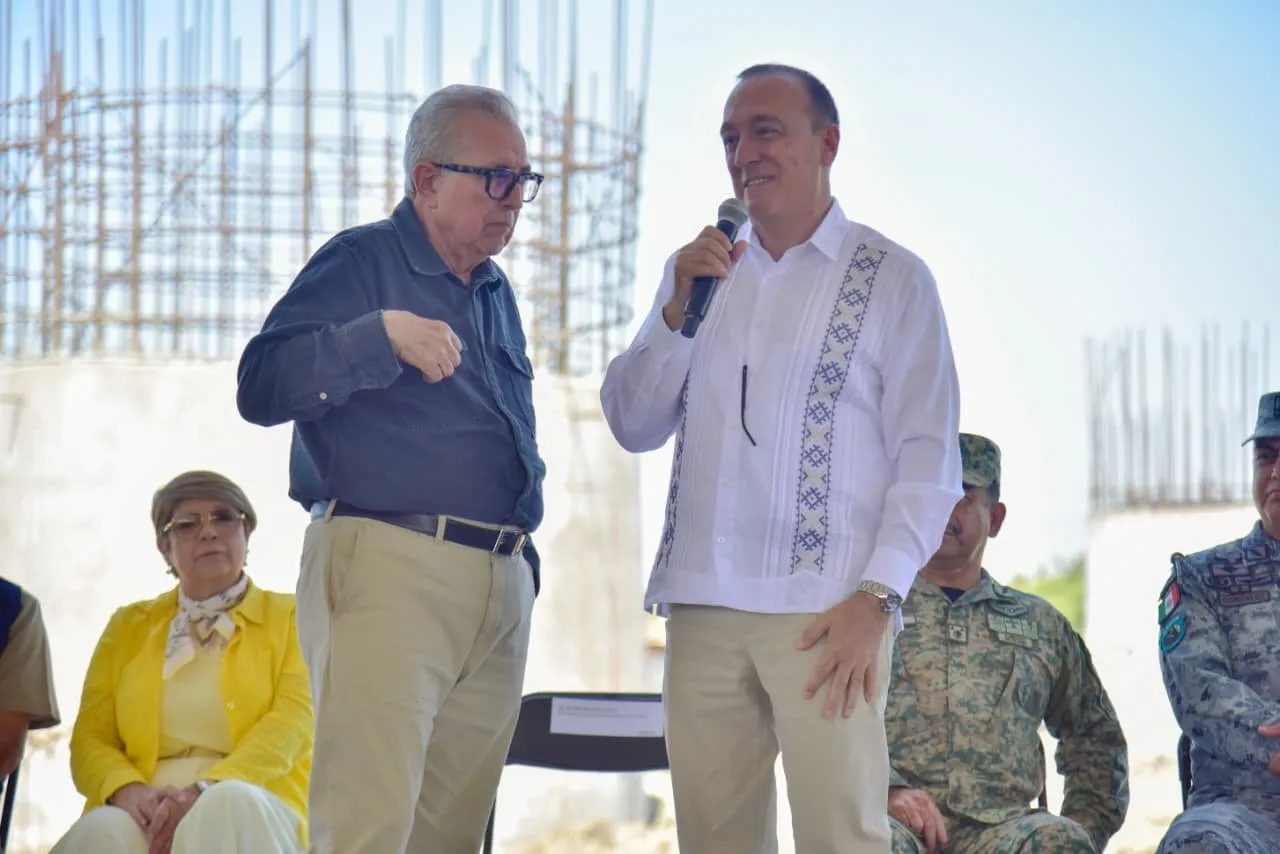 Antonio Menéndez acompaña a Rubén Rocha Moya en el arranque del Operativo de Semana Santa 2026 Antonio Menéndez acompaña a Rubén Rocha Moya en el arranque del Operativo de Semana Santa 2026