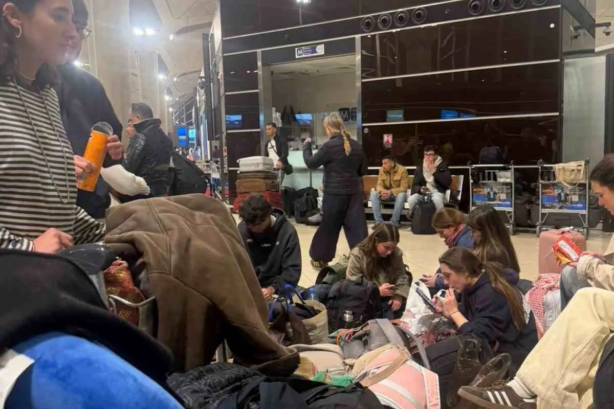 TURISTAS MEXICANOS LOGRAN SALIR DE ZONAS DE CONFLICTO EN MEDIO ORIENTE TURISTAS MEXICANOS LOGRAN SALIR DE ZONAS DE CONFLICTO EN MEDIO ORIENTE