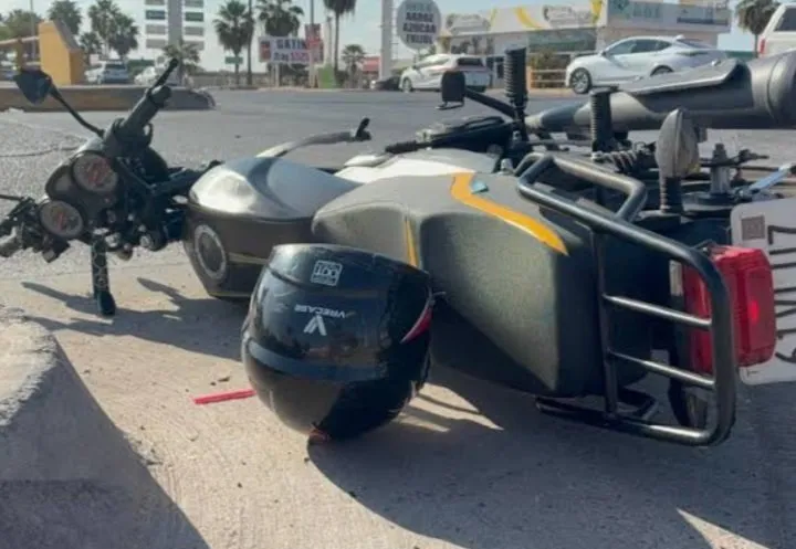 Una motociclista es arrollada por automóvil en el bulevar Centenario en Los Mochis Una motociclista es arrollada por automóvil en el bulevar Centenario en Los Mochis