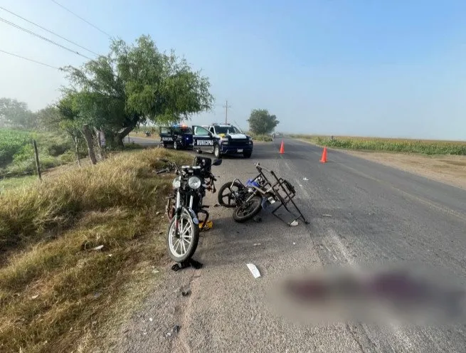 Motocicletas chocan en La Trinidad, Guasave, y dejan dos lesionados Motocicletas chocan en La Trinidad, Guasave, y dejan dos lesionados