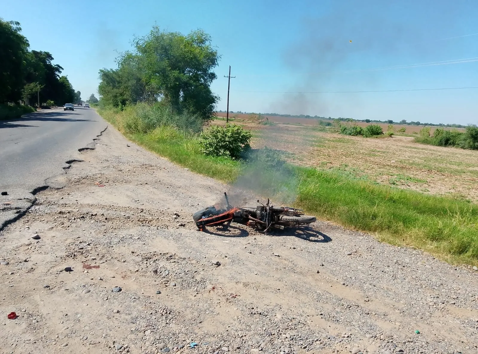Fallece adolescente tras impactarse con camioneta en carretera Genaro Estrada a Sinaloa de Leyva Fallece adolescente tras impactarse con camioneta en carretera Genaro Estrada a Sinaloa de Leyva