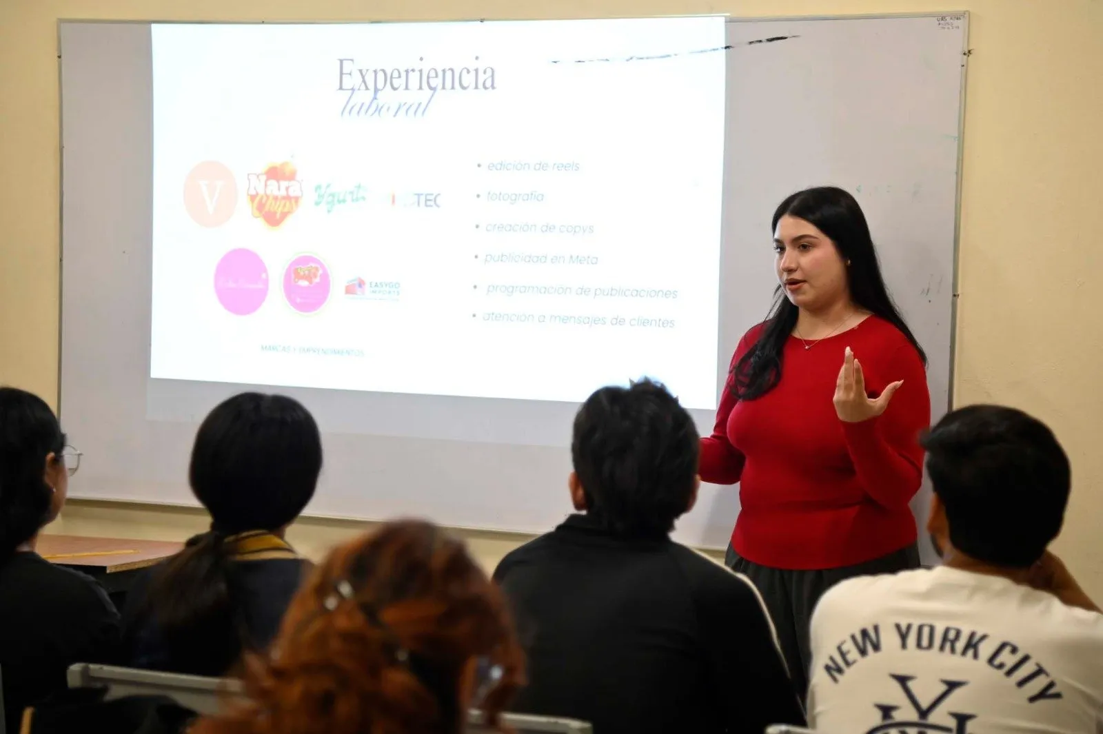 ¡Del talento al emprendimiento! Estudiantes de la Escuela de Diseño y Artes Visuales de la UAS aprenden a monetizar su creatividad en redes sociales ¡Del talento al emprendimiento! Estudiantes de la Escuela de Diseño y Artes Visuales de la UAS aprenden a monetizar su creatividad en redes sociales