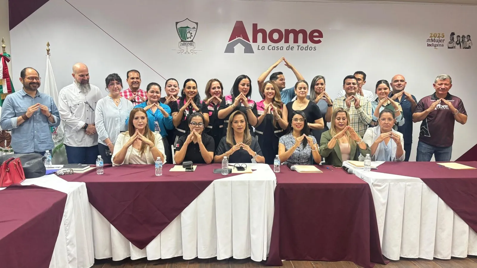 Ayuntamiento de Ahome instala trabajo conjunto con comités de ética de paramunicipales y marca precedente en Sinaloa Ayuntamiento de Ahome instala trabajo conjunto con comités de ética de paramunicipales y marca precedente en Sinaloa