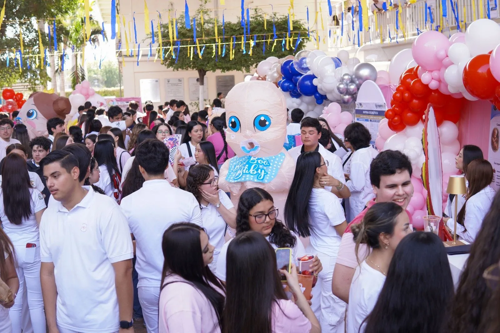 ¡Innovación y enseñanza activa! Estudiantes de Medicina de la UAS exponen creatividad y rigor científico en la cuarta edición del “Embrio Blast 2026” ¡Innovación y enseñanza activa! Estudiantes de Medicina de la UAS exponen creatividad y rigor científico en la cuarta edición del “Embrio Blast 2026”