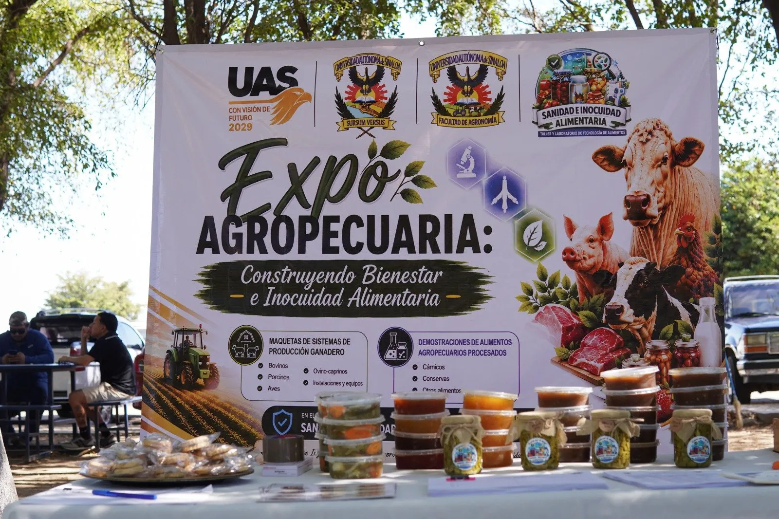 Promueve la Facultad de Agronomía de la UAS la cultura del emprendimiento, a través de la Expo Agropecuaria “Construyendo bienestar e inocuidad alimentaria” Promueve la Facultad de Agronomía de la UAS la cultura del emprendimiento, a través de la Expo Agropecuaria “Construyendo bienestar e inocuidad alimentaria”