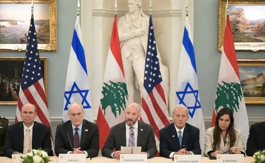 Líbano e Israel alcanzan un acuerdo de alto el fuego impulsado por la mediación internacional Líbano e Israel alcanzan un acuerdo de alto el fuego impulsado por la mediación internacional