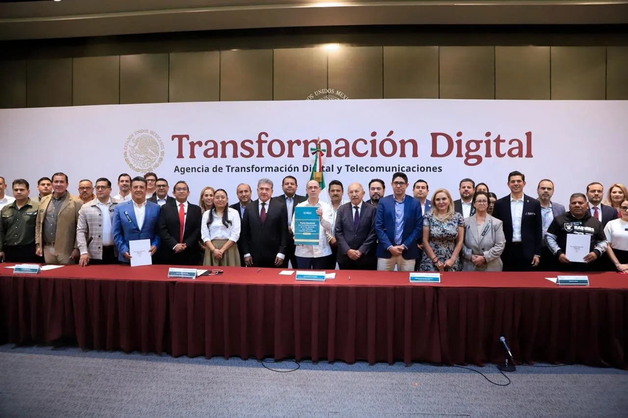 Ahome destaca entre los primeros municipios del país en homologación de trámites burocráticos Ahome destaca entre los primeros municipios del país en homologación de trámites burocráticos