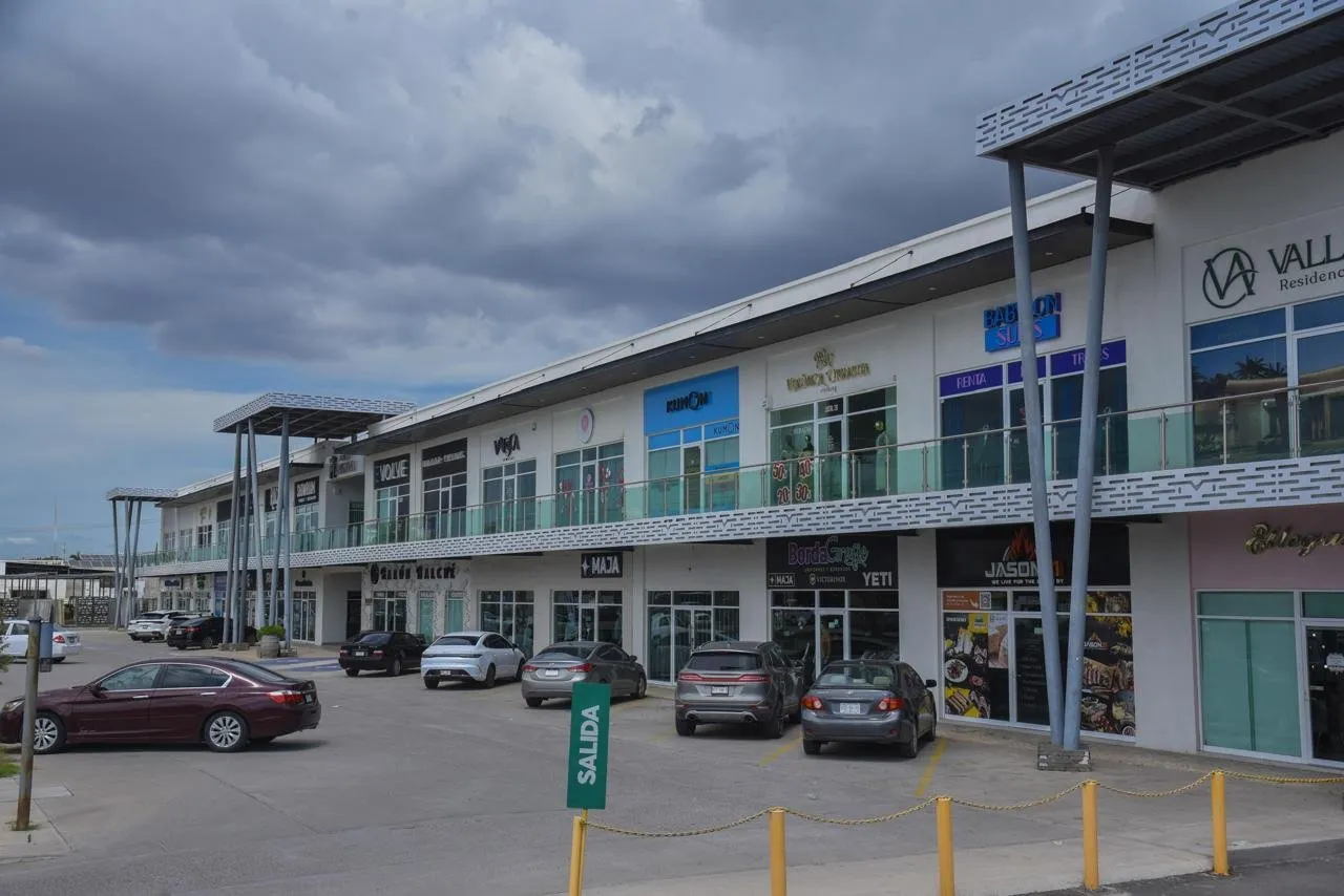 “Actividad comercial y nuevos hábitos de consumo reflejan dinamismo económico en Ahome”: Antonio Menéndez “Actividad comercial y nuevos hábitos de consumo reflejan dinamismo económico en Ahome”: Antonio Menéndez