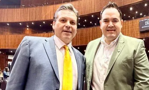 Mario Zamora recibe a Héctor Melesio Cuén Díaz y abre diálogo con distintas fuerzas políticas en San Lázaro Mario Zamora recibe a Héctor Melesio Cuén Díaz y abre diálogo con distintas fuerzas políticas en San Lázaro