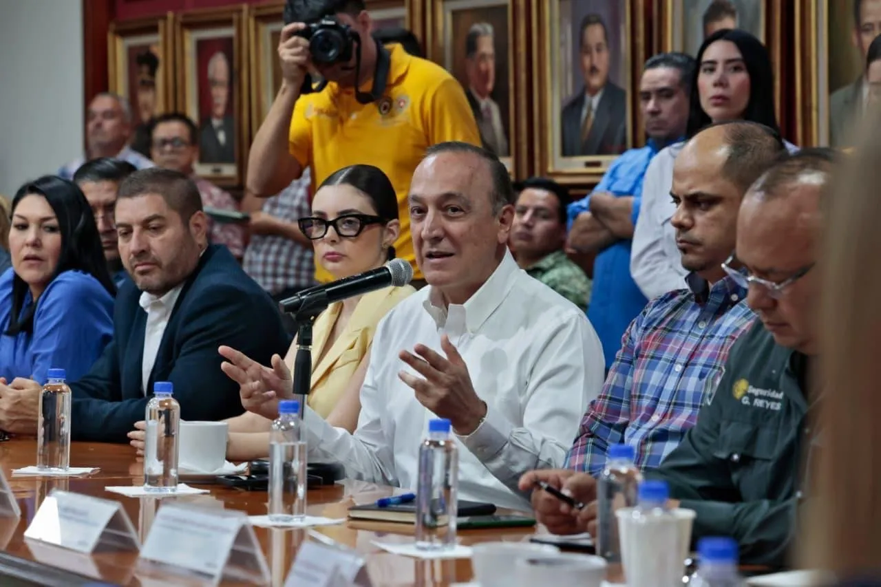 Gobernadora Graciela Domínguez sesiona con comité de PC del estado junto con Alcaldes Gobernadora Graciela Domínguez sesiona con comité de PC del estado junto con Alcaldes