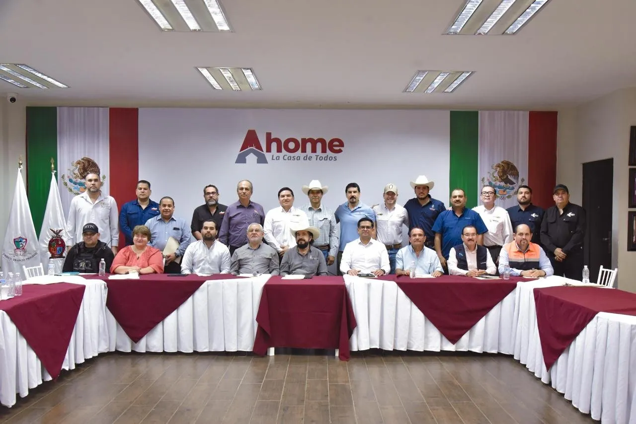 Acuerdan autoridades y productores trabajar juntos para prevenir enfermedades zoonóticas en Ahome Acuerdan autoridades y productores trabajar juntos para prevenir enfermedades zoonóticas en Ahome