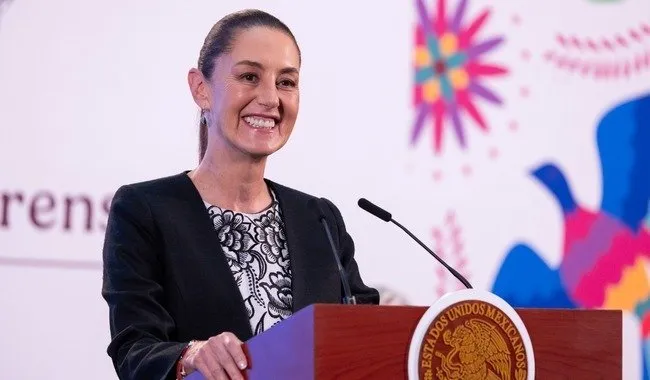 “Salud para todos”: Claudia Sheinbaum alista ambicioso plan nacional para contratar médicos y equipar hospitales “Salud para todos”: Claudia Sheinbaum alista ambicioso plan nacional para contratar médicos y equipar hospitales