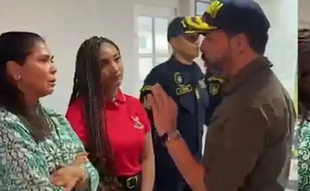 “Estoy enterado de los negocios de su marido y no lo voy a permitir”: Presidente de Colombia confronta a Gobernadora y la acusa de corrupta en su cara “Estoy enterado de los negocios de su marido y no lo voy a permitir”: Presidente de Colombia confronta a Gobernadora y la acusa de corrupta en su cara